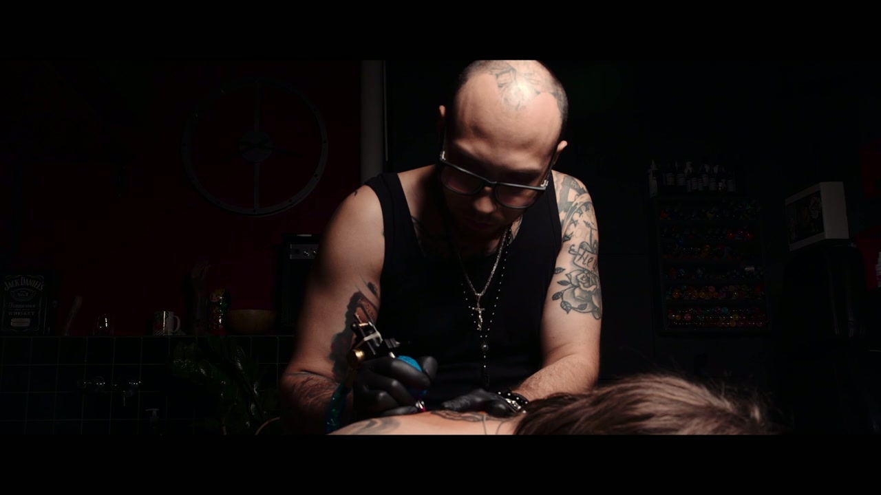 Реальный кадр видео YTattoo · 1